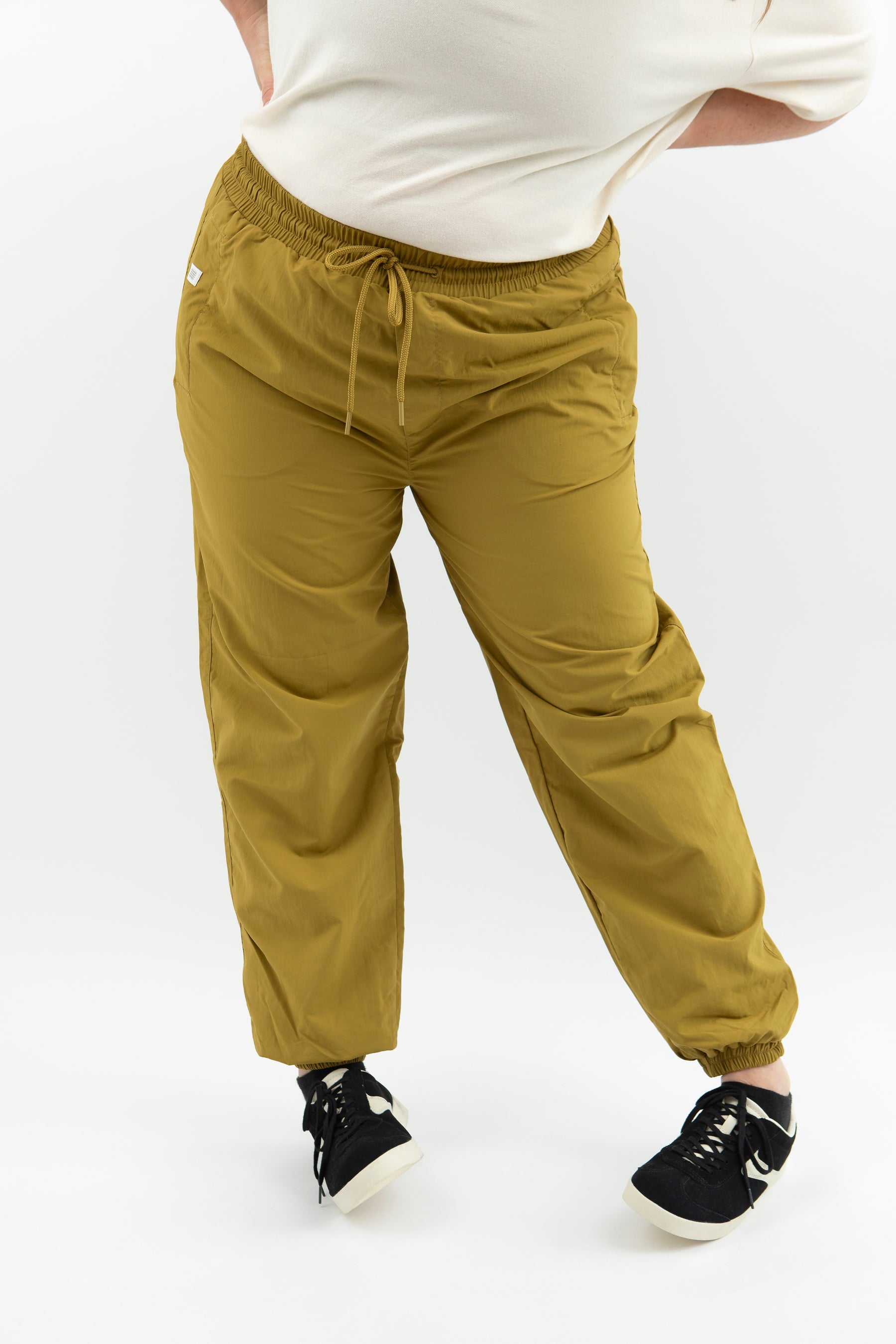 The Medium Fit Unisex Urban Trousers