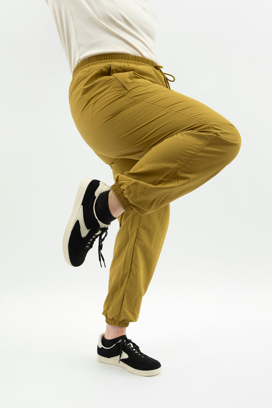 The Medium Fit Unisex Urban Trousers