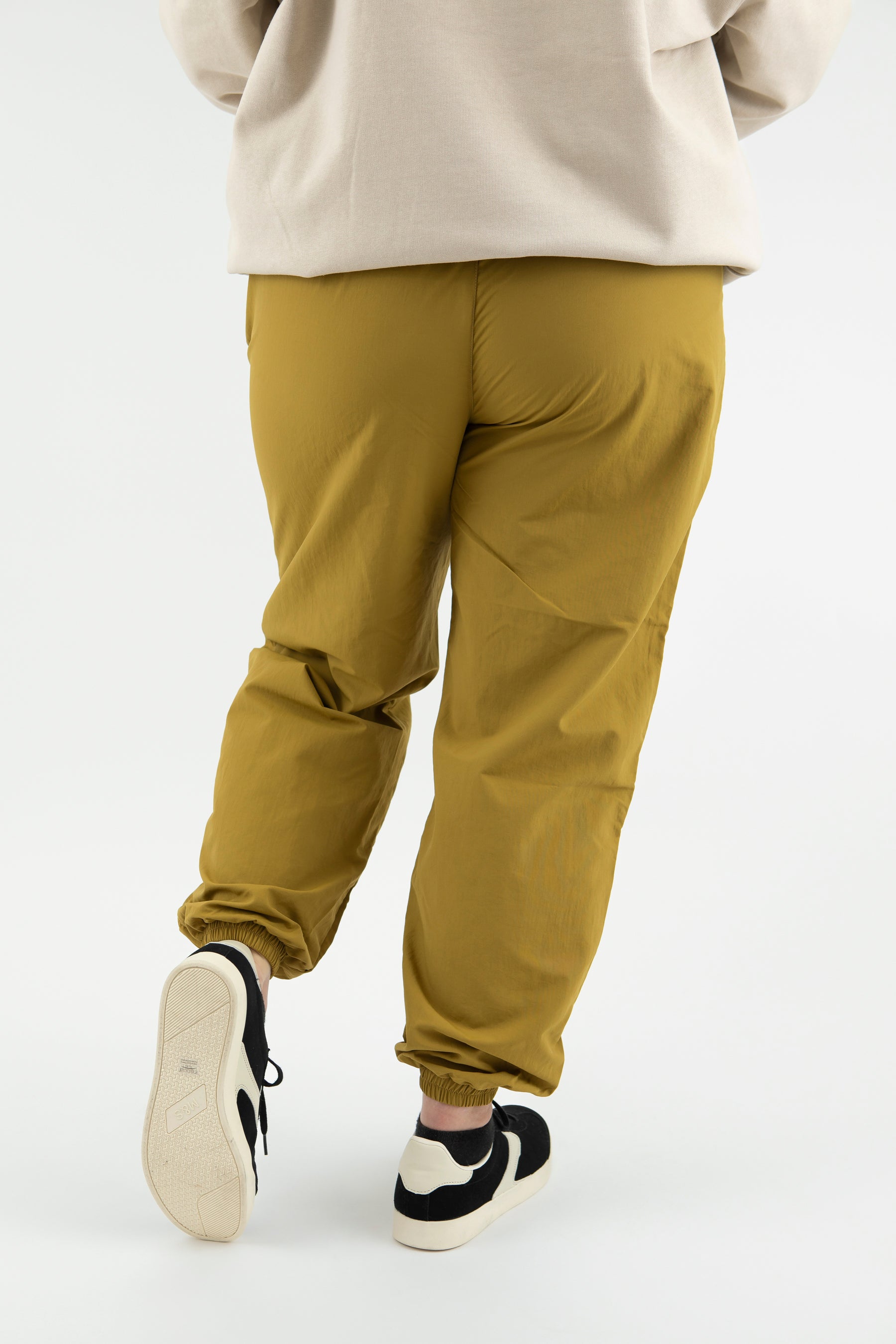 The Medium Fit Unisex Urban Trousers